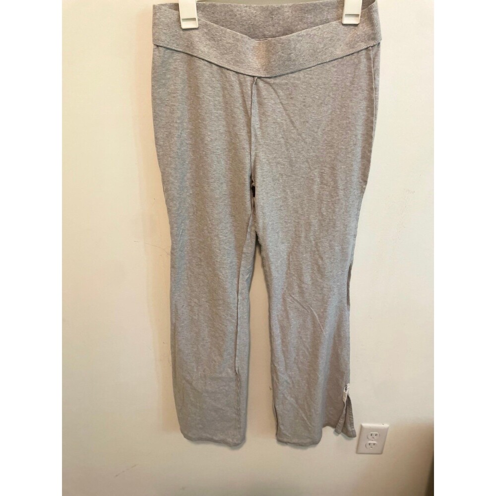 Jockey Women Regular Size M Gray Solid Capri Leggings Cotton Spandex Zipper